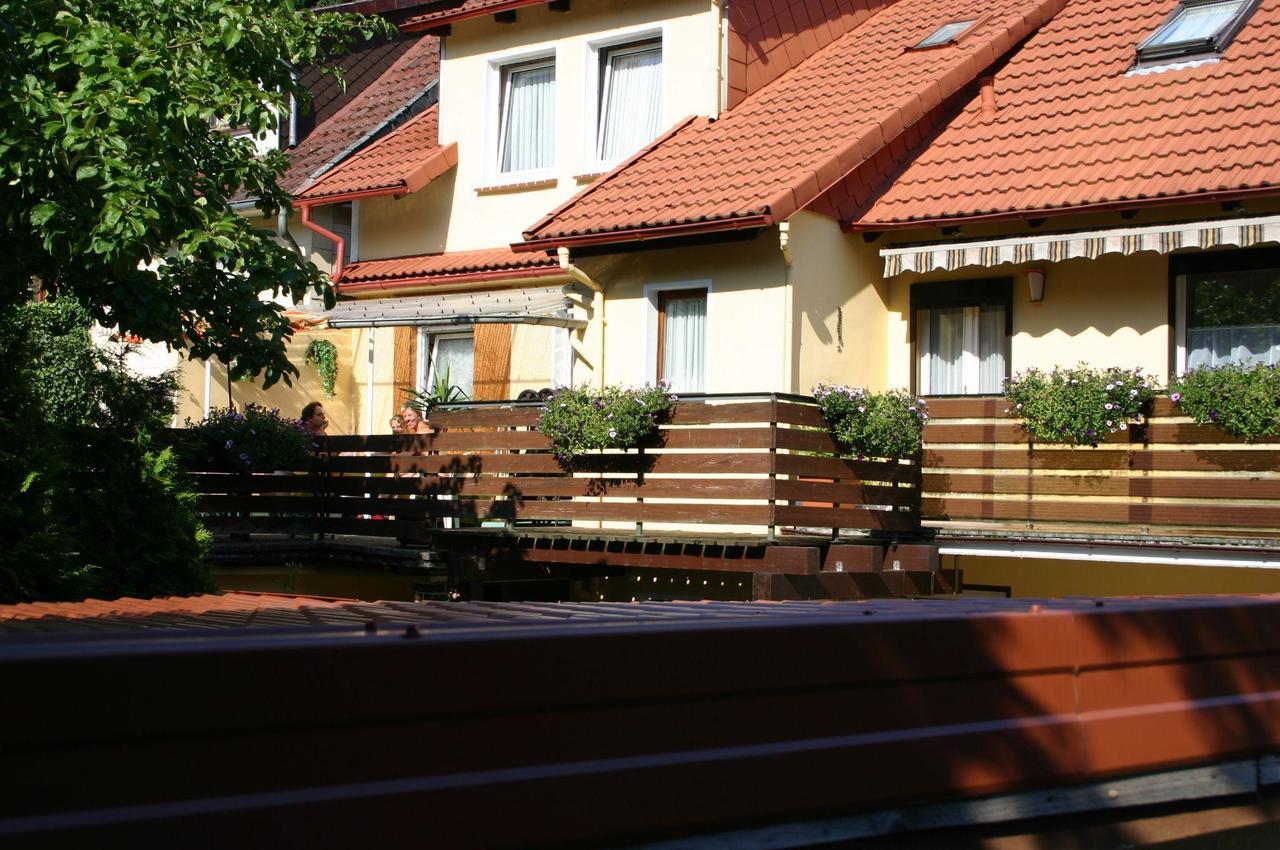 Haus-Kummeleck-Wohnung-3 Бад Лаутерберг Екстериор снимка